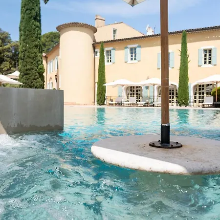 Chateau Les Crostes Lodge